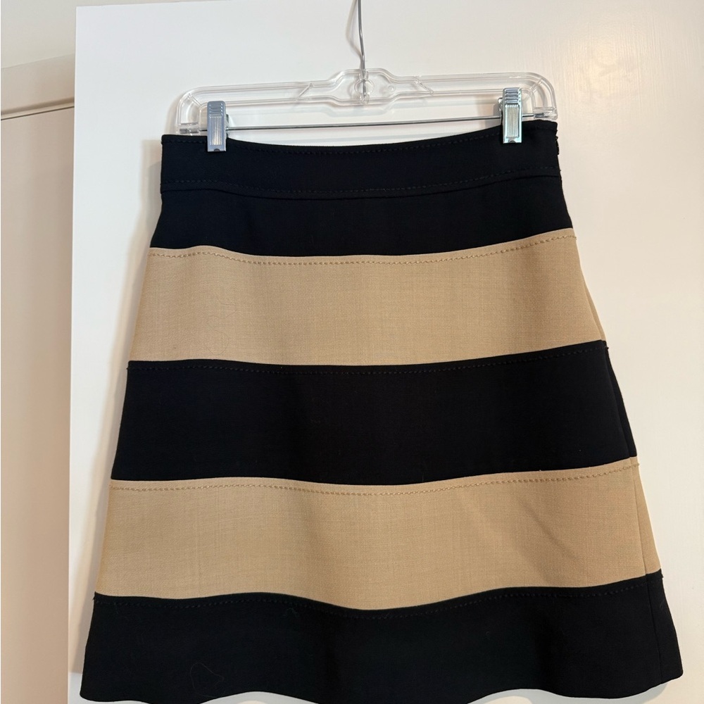 Kate Spade a-line black and Tan Striped Skirt size 4